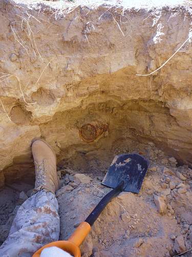 Stalingrad: digging near Gorodis&#1089;he &amp; Gumrak