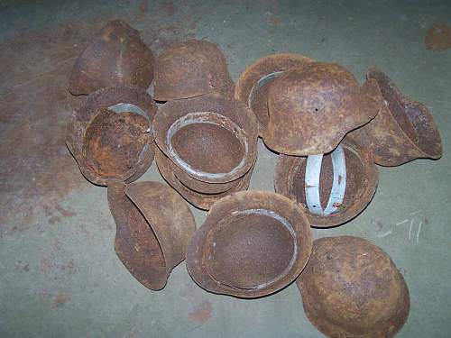 250 pcs german steel helmets was found in Estonia