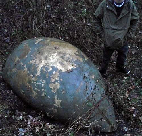 New UK Airfield explore, with interesting finds..