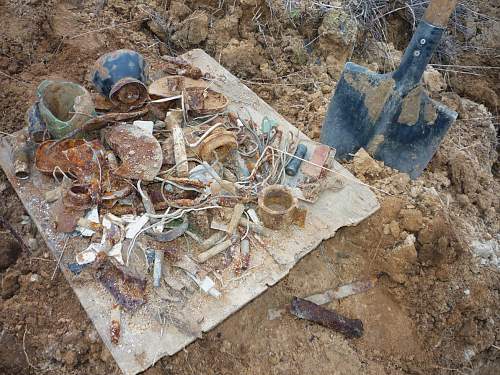 Stalingrad: digging near Gorodis&#1089;he &amp; Gumrak