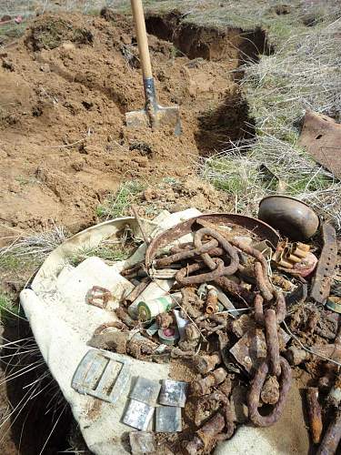 Stalingrad: digging near Gorodis&#1089;he &amp; Gumrak