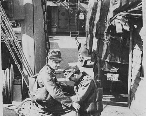 Stalingrad: digging near Gorodis&#1089;he &amp; Gumrak