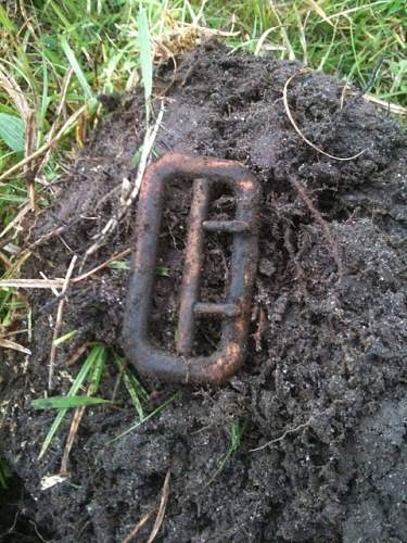 Metal Detecting Rally turns into unexpected WW2 Dump Dig!!!
