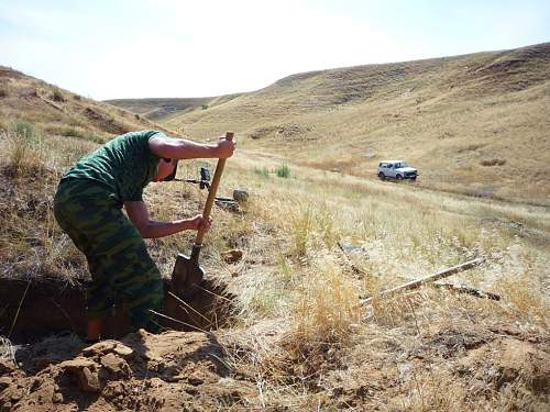 Stalingrad: digging near Gorodis&#1089;he &amp; Gumrak