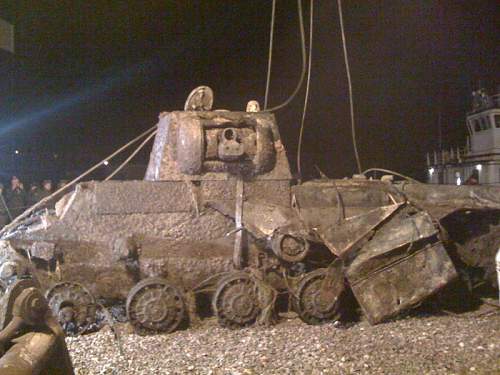 Another KV-1 found and recovered from Neva river