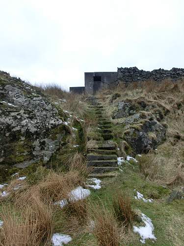 Digging trip to German Coastal Defense Battery