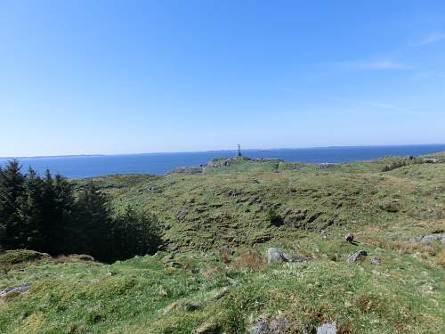 Digging trip to German Coastal Defense Battery