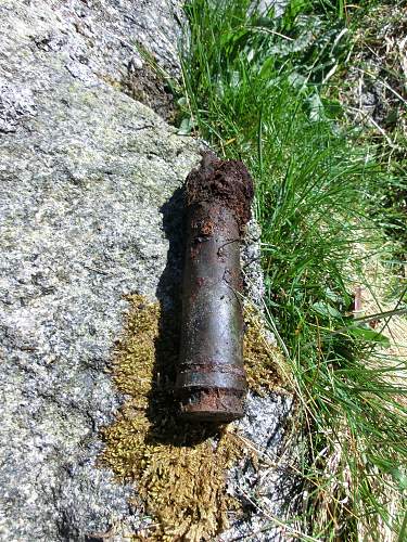 Digging trip to German Coastal Defense Battery