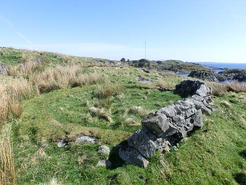 Digging trip to German Coastal Defense Battery