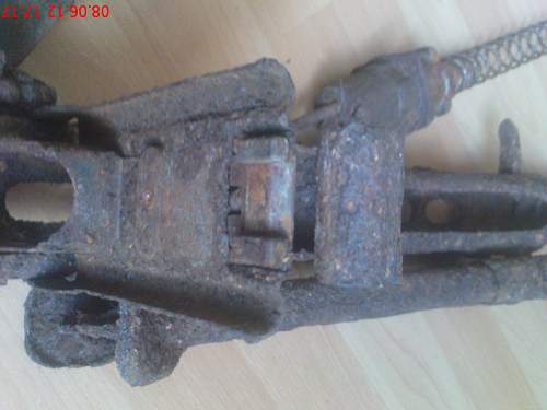 MG42 dug up (any problem in the shipping?)