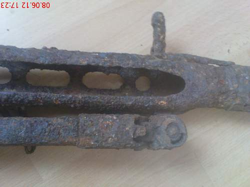 MG42 dug up (any problem in the shipping?)