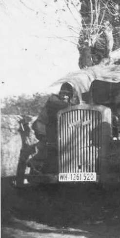 Stalingrad: digging near Gorodis&#1089;he &amp; Gumrak