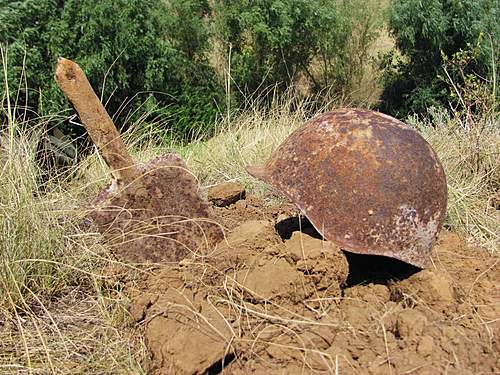 Stalingrad: digging near Gorodis&#1089;he &amp; Gumrak