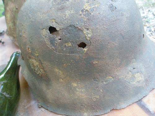 Narva Battlefield Helmet Finds Soviet/ German Relics