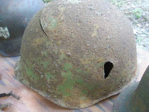 Narva Battlefield Helmet Finds Soviet/ German Relics