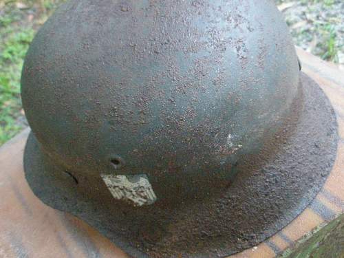 Narva Battlefield Helmet Finds Soviet/ German Relics