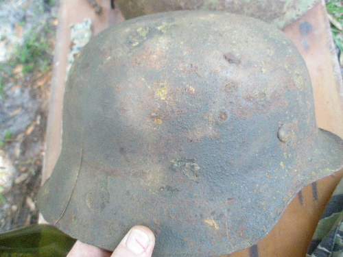 Narva Battlefield Helmet Finds Soviet/ German Relics