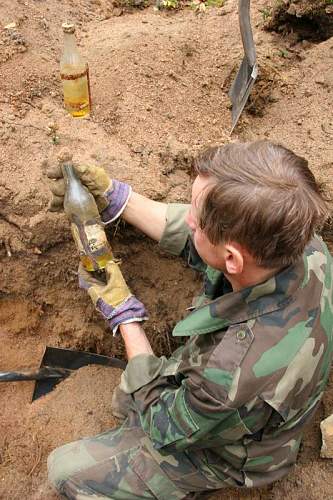 Warning graphic content: St George's search group:Karelian neck