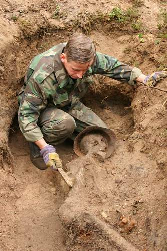 Warning graphic content: St George's search group:Karelian neck