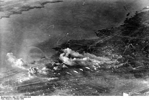 Stalingrad: digging near Gorodis&#1089;he &amp; Gumrak