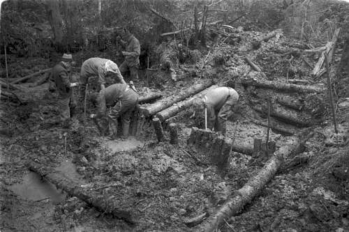 Late 80's digging at the Wolchow front