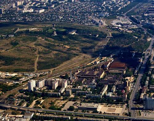 Stalingrad: digging near Gorodis&#1089;he &amp; Gumrak