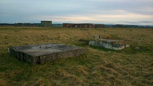 1941 Airfield and visit, ID help needed with some bits