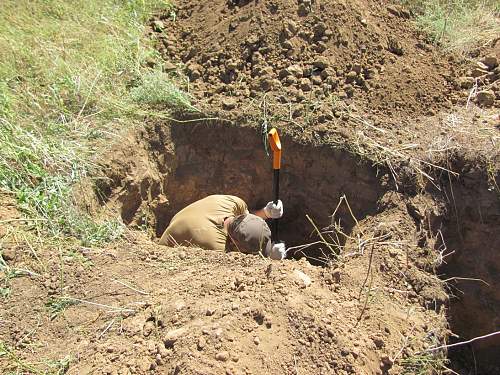 Stalingrad: digging near Gorodis&#1089;he &amp; Gumrak