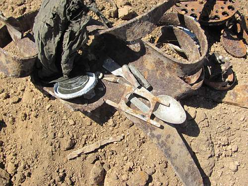 Stalingrad: digging near Gorodis&#1089;he &amp; Gumrak