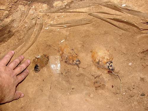 Stalingrad: digging near Gorodis&#1089;he &amp; Gumrak