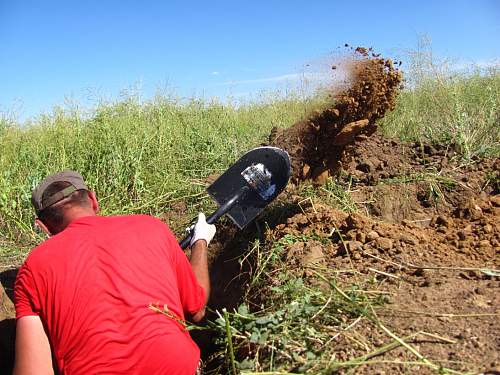 Stalingrad: digging near Gorodis&#1089;he &amp; Gumrak