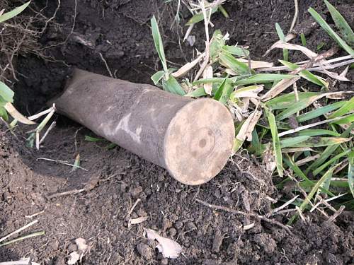 Australian  WWII - Far North  Queensland Metal detecting and  recovery