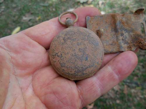 Australian  WWII - Far North  Queensland Metal detecting and  recovery