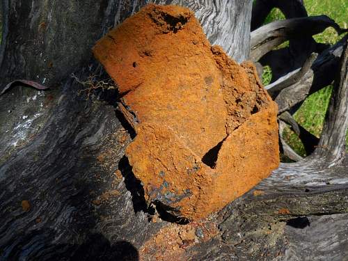 Australian  WWII - Far North  Queensland Metal detecting and  recovery