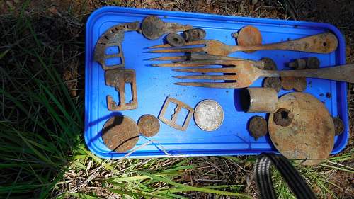 Australian  WWII - Far North  Queensland Metal detecting and  recovery