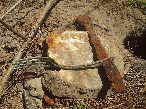 Australian  WWII - Far North  Queensland Metal detecting and  recovery