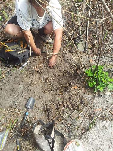 Australian  WWII - Far North  Queensland Metal detecting and  recovery