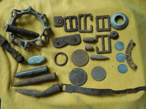 Australian  WWII - Far North  Queensland Metal detecting and  recovery