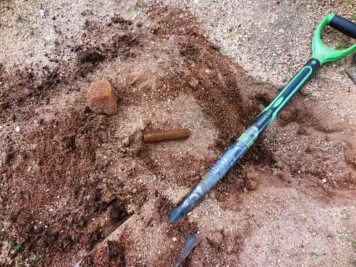 Australian  WWII - Far North  Queensland Metal detecting and  recovery