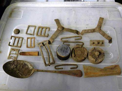 Australian  WWII - Far North  Queensland Metal detecting and  recovery