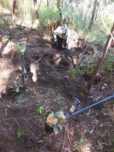 Australian  WWII - Far North  Queensland Metal detecting and  recovery