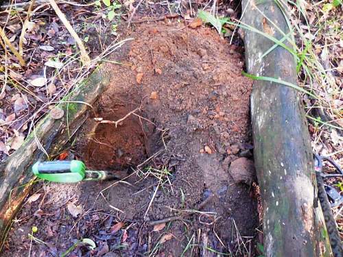 Australian  WWII - Far North  Queensland Metal detecting and  recovery