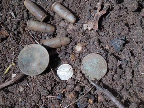 Australian  WWII - Far North  Queensland Metal detecting and  recovery