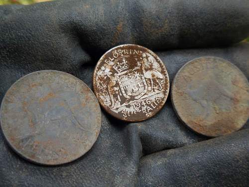 Australian  WWII - Far North  Queensland Metal detecting and  recovery