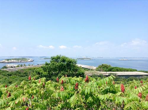 Boston WW2, harbor islands ruins/bunkers.