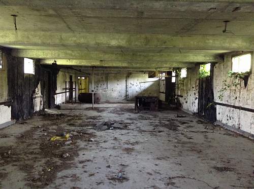 Boston WW2, harbor islands ruins/bunkers.