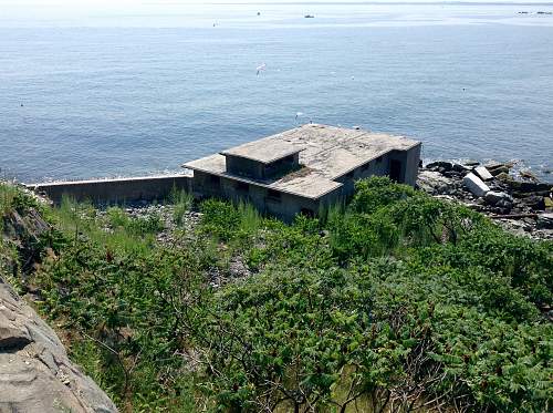 Boston WW2, harbor islands ruins/bunkers.