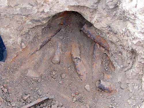 Stalingrad: digging near Gorodis&#1089;he &amp; Gumrak