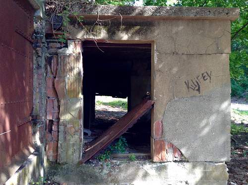 Boston WW2, harbor islands ruins/bunkers.