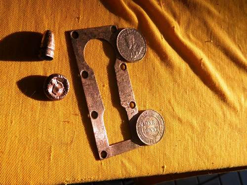 Australian  WWII - Far North  Queensland Metal detecting and  recovery